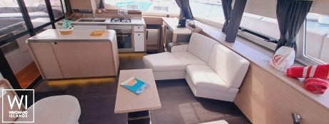 Le Grand Bogavant (ex Le Grand Bogavant) Fountaine Pajot Aura 51 Interior 1
