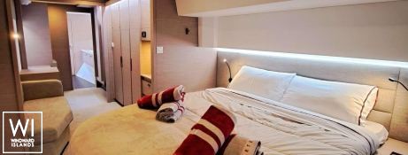 Le Grand Bogavant (ex Le Grand Bogavant) Fountaine Pajot Aura 51 Interior 1