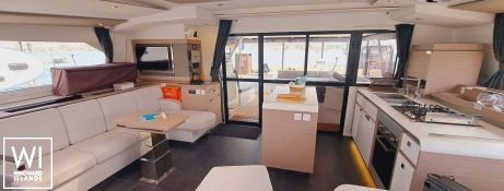 Le Grand Bogavant (ex Le Grand Bogavant) Fountaine Pajot Aura 51 Exterior 1