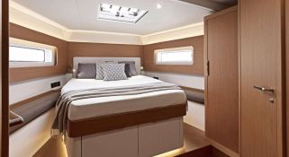 ON Y VA  Beneteau First 53 Interior 3