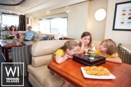 Nirvana  Vitec Yacht 21m Interior 15