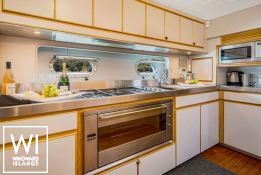 Nirvana  Vitec Yacht 21m Interior 18