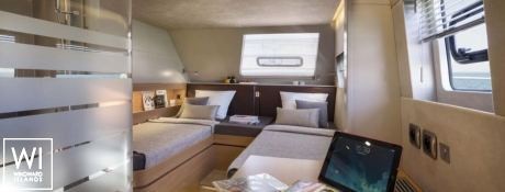 Neptune  Catana Catamaran Catana 70 Interior 13