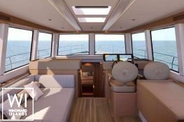 Lady D  Olympic Marine Power 60 Interior 6