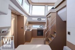 Lady D  Olympic Marine Power 60 Interior 7