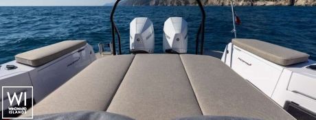 Yacht 39 Axopar Exterior 1