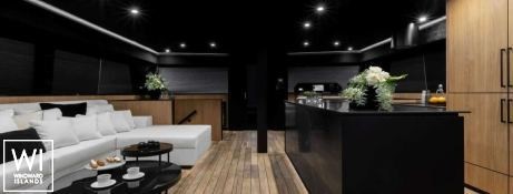 Moon Shadow (ex MISTRAL )  Catamaran 60 Interior 12