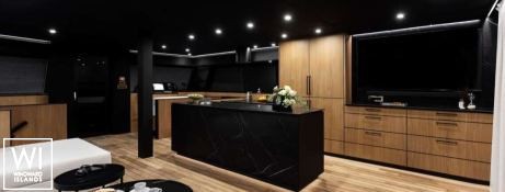 Moon Shadow (ex MISTRAL )  Catamaran 60 Interior 13