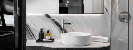 Moon Shadow (ex MISTRAL )  Catamaran 60 Interior 16