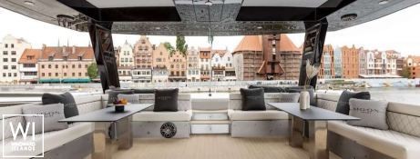 Moon Shadow (ex MISTRAL )  Catamaran 60 Exterior 5