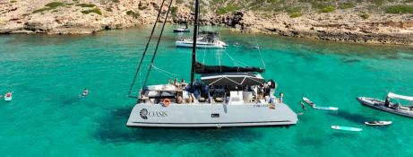 Oasis II   Catamaran 60 Exterior 7