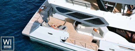 ALINA  Fountaine Pajot Thíra  80 Exterior 3