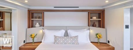 ALINA  Fountaine Pajot Thíra  80 Interior 17