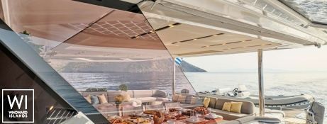 ALINA  Fountaine Pajot Thíra  80 Exterior 5