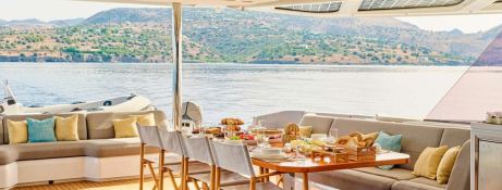 ALINA  Fountaine Pajot Thíra  80 Exterior 6