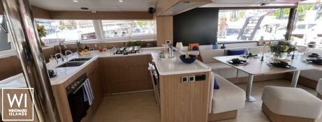SNAPDRAGON  Catana Catamaran Bali 5.8 Interior 9