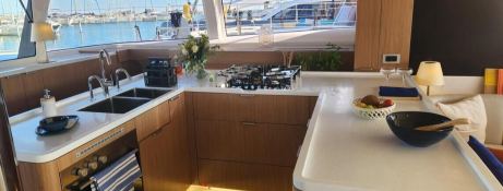FOUR C S  Catana Catamaran Bali 5.8 Interior 20