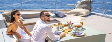 Farben  Catana Catamaran Bali 5.8 Exterior 7