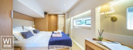 Farben  Catana Catamaran Bali 5.8 Interior 14