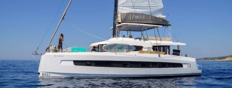Farben  Catana Catamaran Bali 5.8 Exterior 5