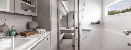 MY 5 Fountaine Pajot Interior 6