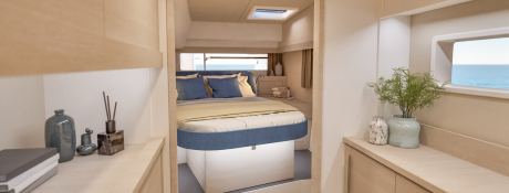 Catamaran 44 Fountaine Pajot Interior 2