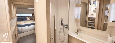 Catamaran 44 Fountaine Pajot Interior 4