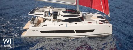Catamaran 44 Fountaine Pajot Exterior 3
