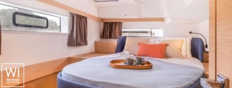 Catamaran 41 Fountaine Pajot Interior 1