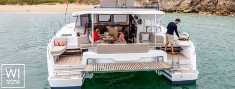 Catamaran 41 Fountaine Pajot Exterior 11