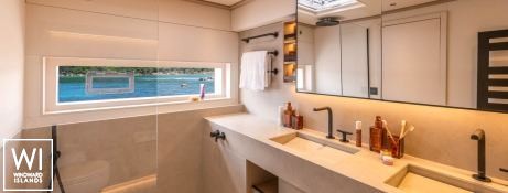 IMLADRIS  Lagoon Catamaran Lagoon Eighty 2 Interior 18