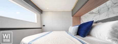 RumRunner  Seaview Catamaran 59 Interior 15