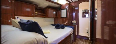 MYTHOS  Ocean Yachts Ocean Star 56.1 Interior 12