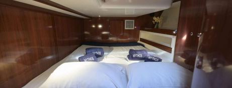 MYTHOS  Ocean Yachts Ocean Star 56.1 Interior 15