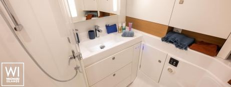 Sun Odyssey 455 Jeanneau Interior 7