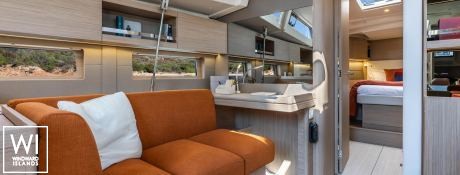 Oceanis  47 Beneteau Interior 3