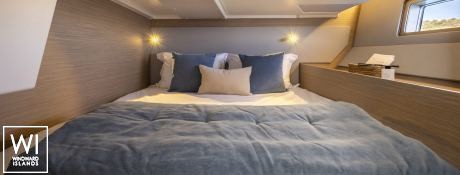 Oceanis  52 Beneteau Interior 7