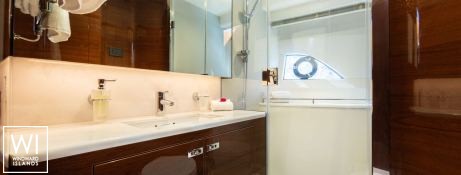 MIO BARCO  Princess Yachts Y 78 Interior 16