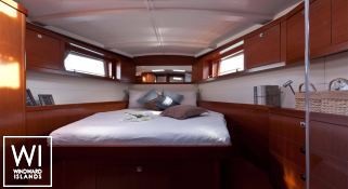 Oceanis  48 Beneteau Interior 4