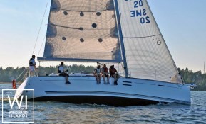 Dufour 40E Dufour Yachts Exterior 3