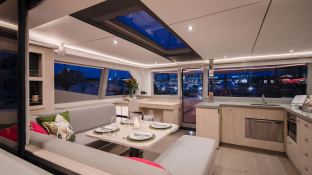 Leopard  45 Robertson & Caines Interior 4