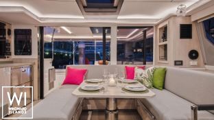 Leopard  45 Robertson & Caines Interior 5