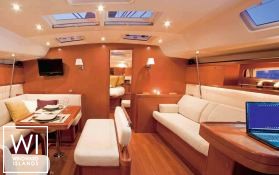 Oceanis  54 Beneteau Interior 2
