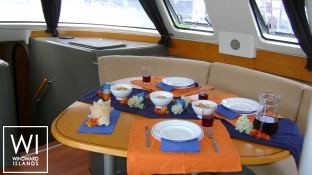 Lavezzi 40 Fountaine Pajot Interior 1