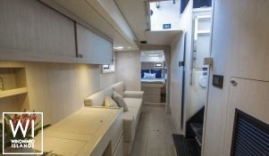 SANYATI  Robertson & Caines Leopard  Power 514 Interior 1