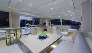 SANYATI  Robertson & Caines Leopard  Power 514 Interior 1