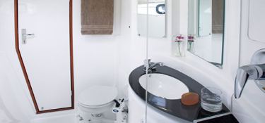 Leopard  Power 39 Robertson & Caines Interior 11