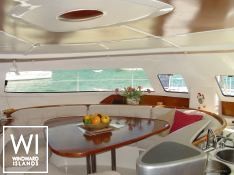 bahia 46 catamaran saloon
