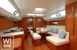 Oceanis  43 Beneteau Interior 1
