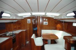 Oceanis  473 Beneteau Interior 1